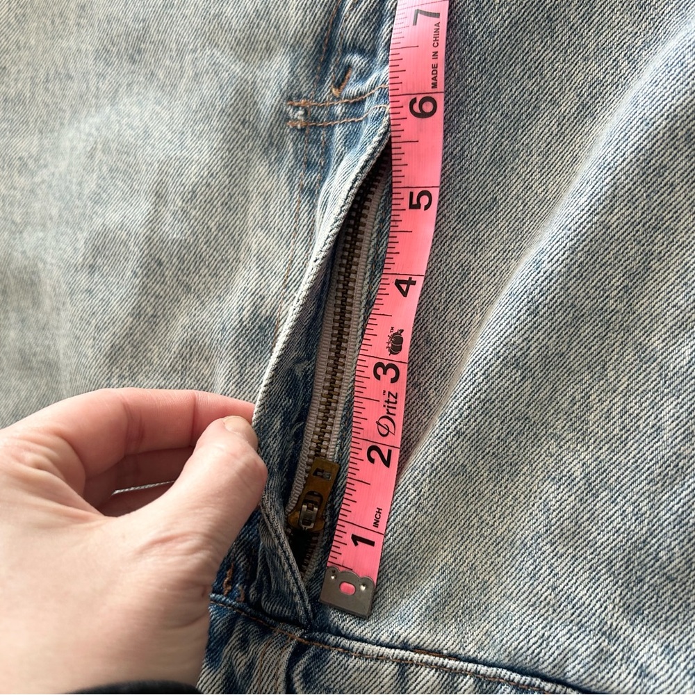 Rare Levi’s Pride Liberation Denim Short Overalls Medium Rainbow Patch - Picture 12 of 15